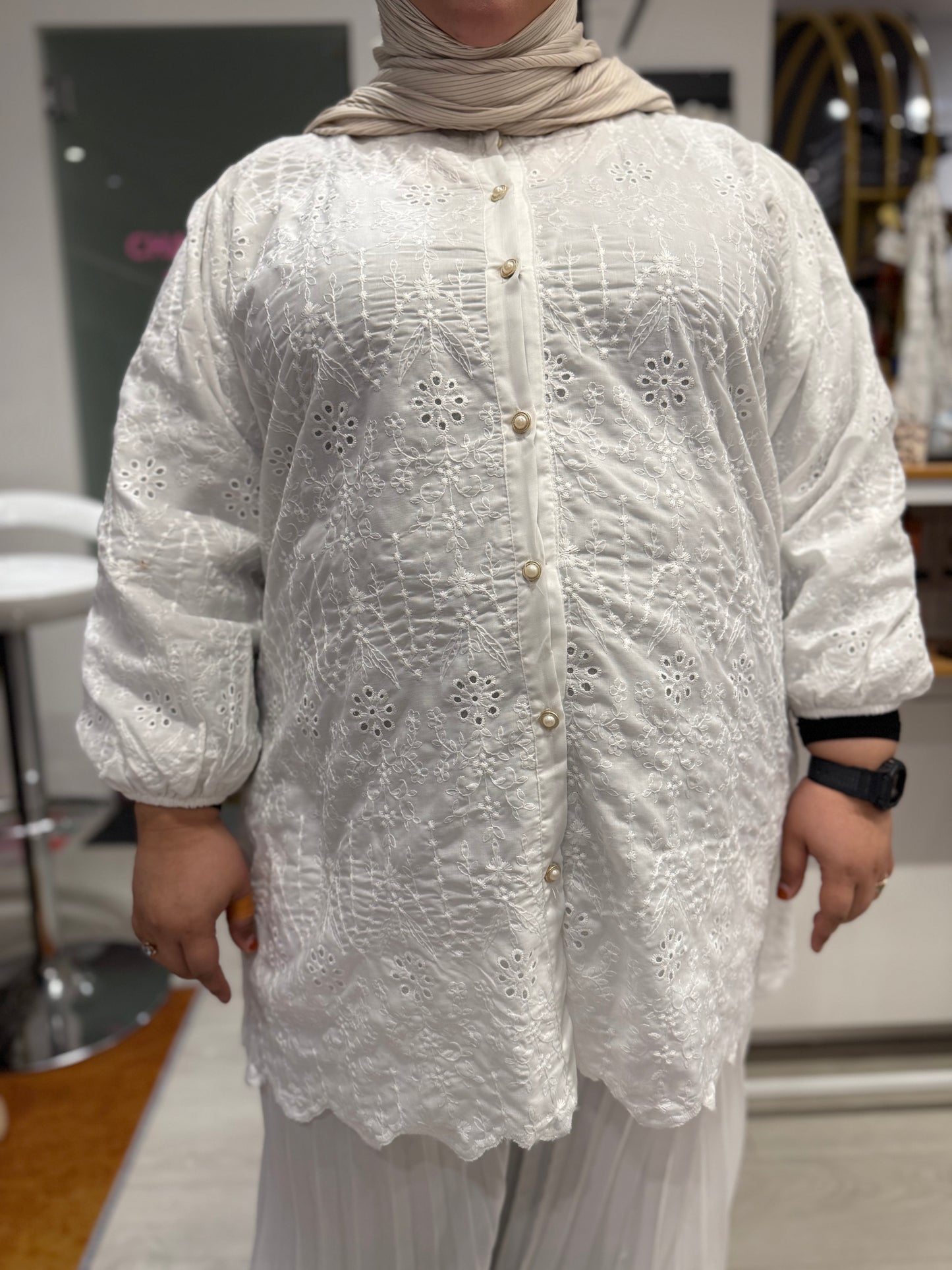 Eyelet top Plus Size (E2)