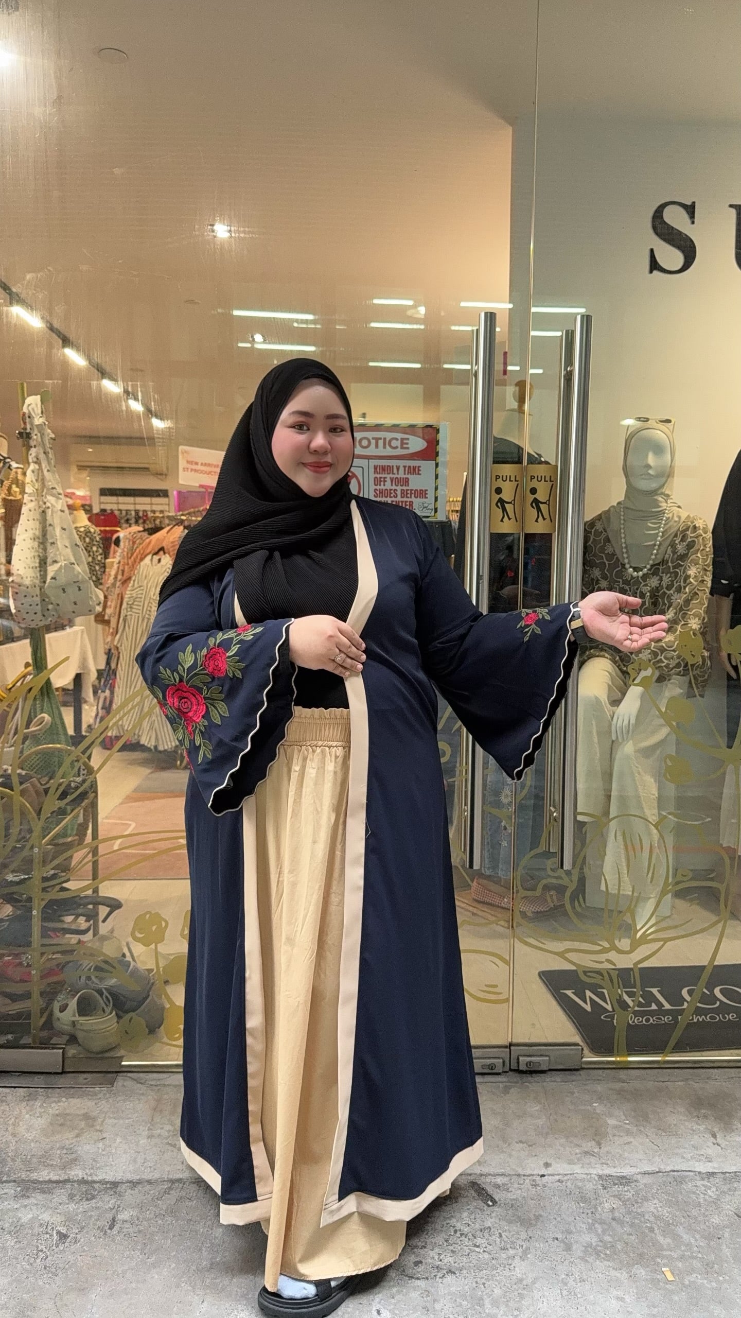 Noura Abaya Outerwear