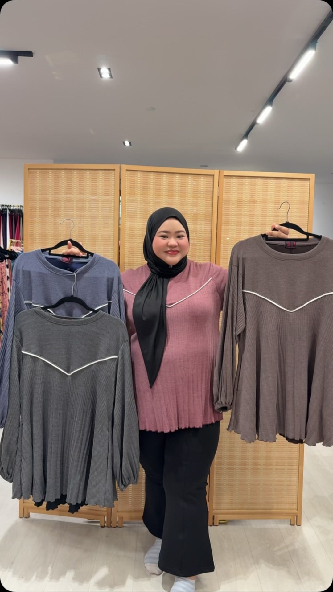 Radiant Aster Fabric V Design