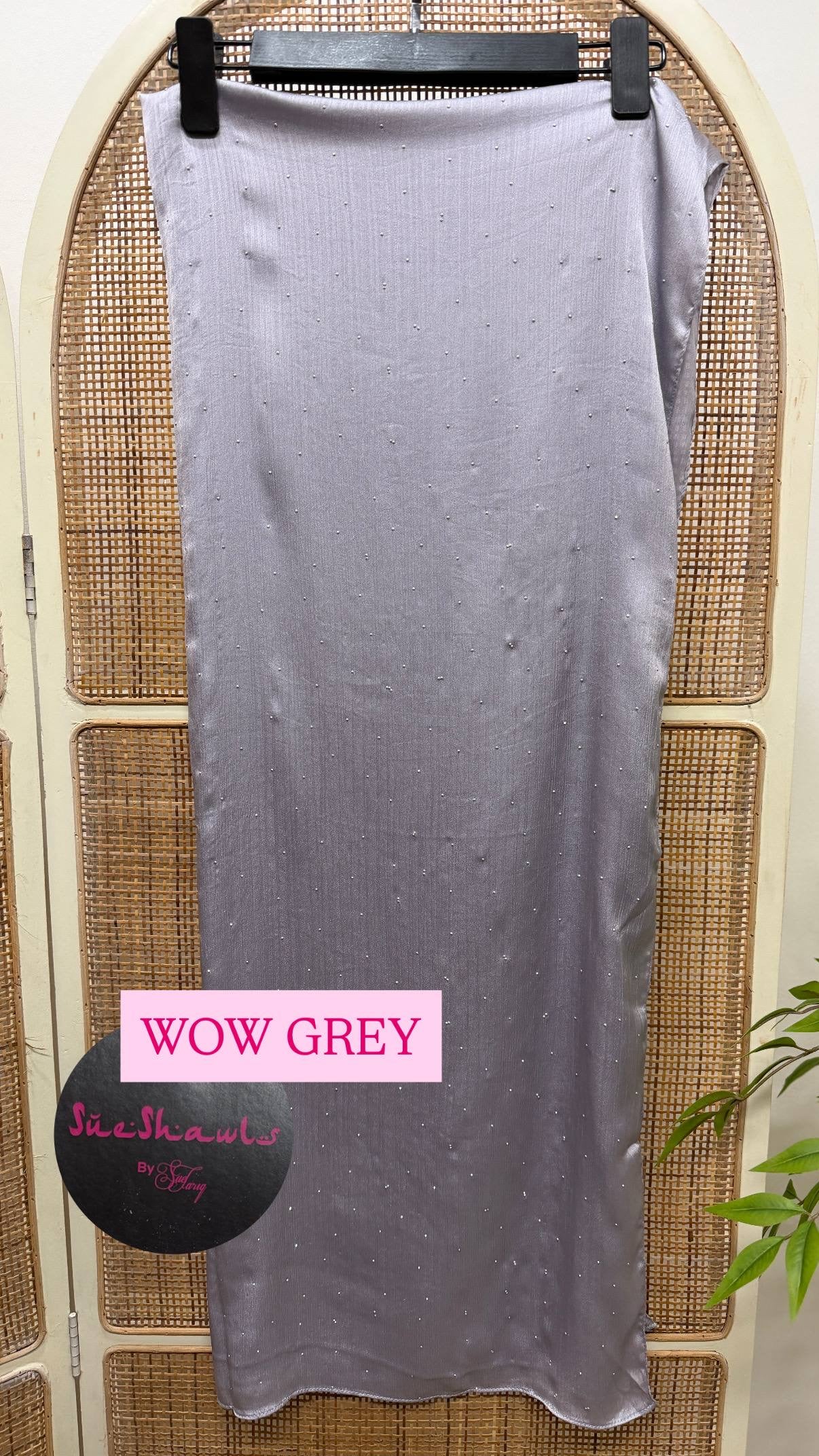 Wow shimmer shawl with small bling