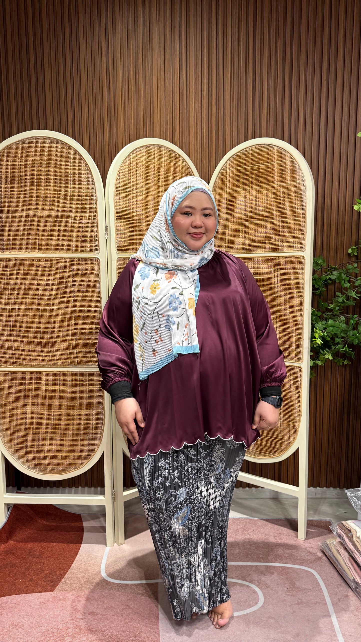 Julia Armani Silk Reglan top