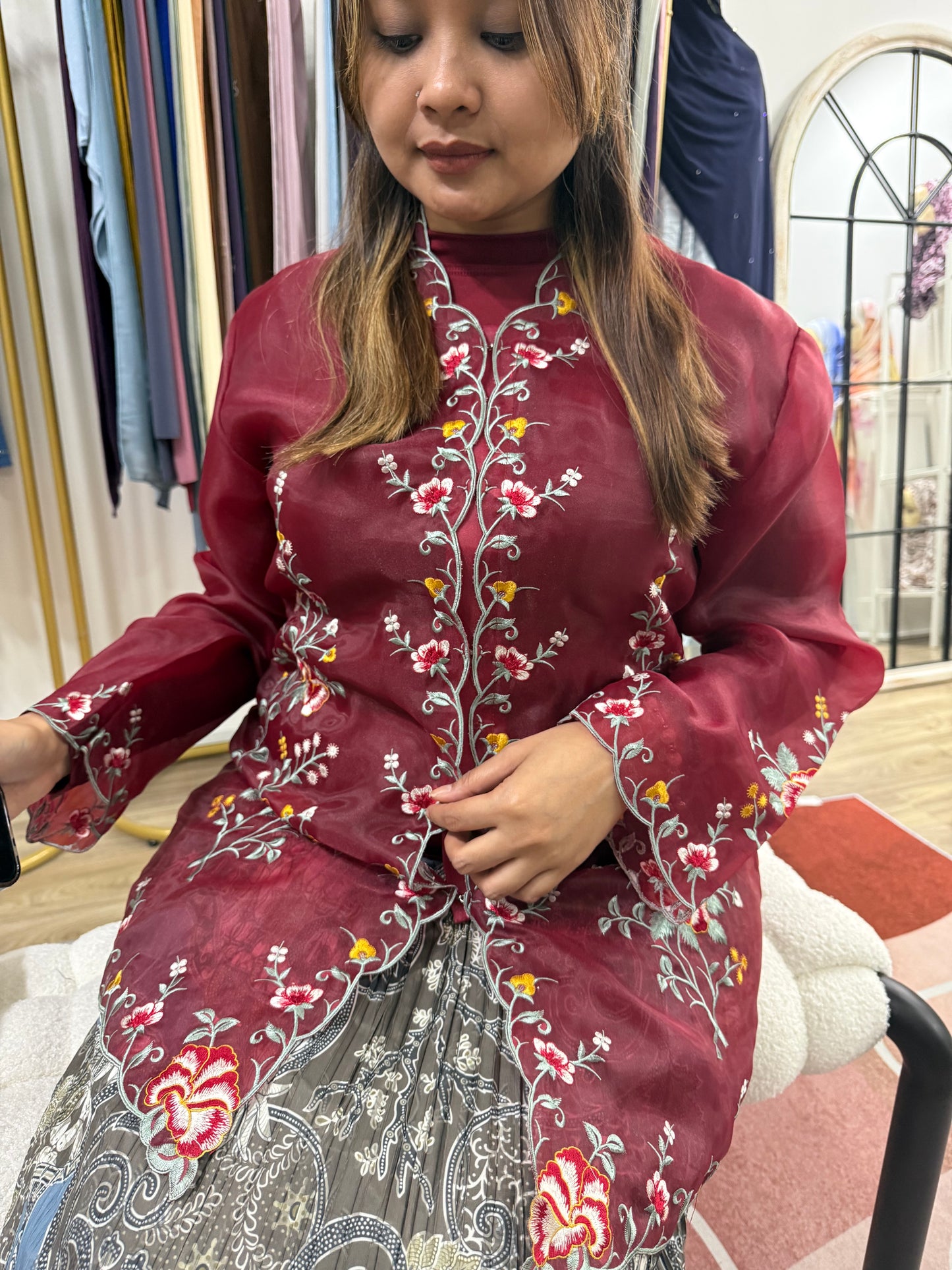 Mardiah Kebaya Organza Top