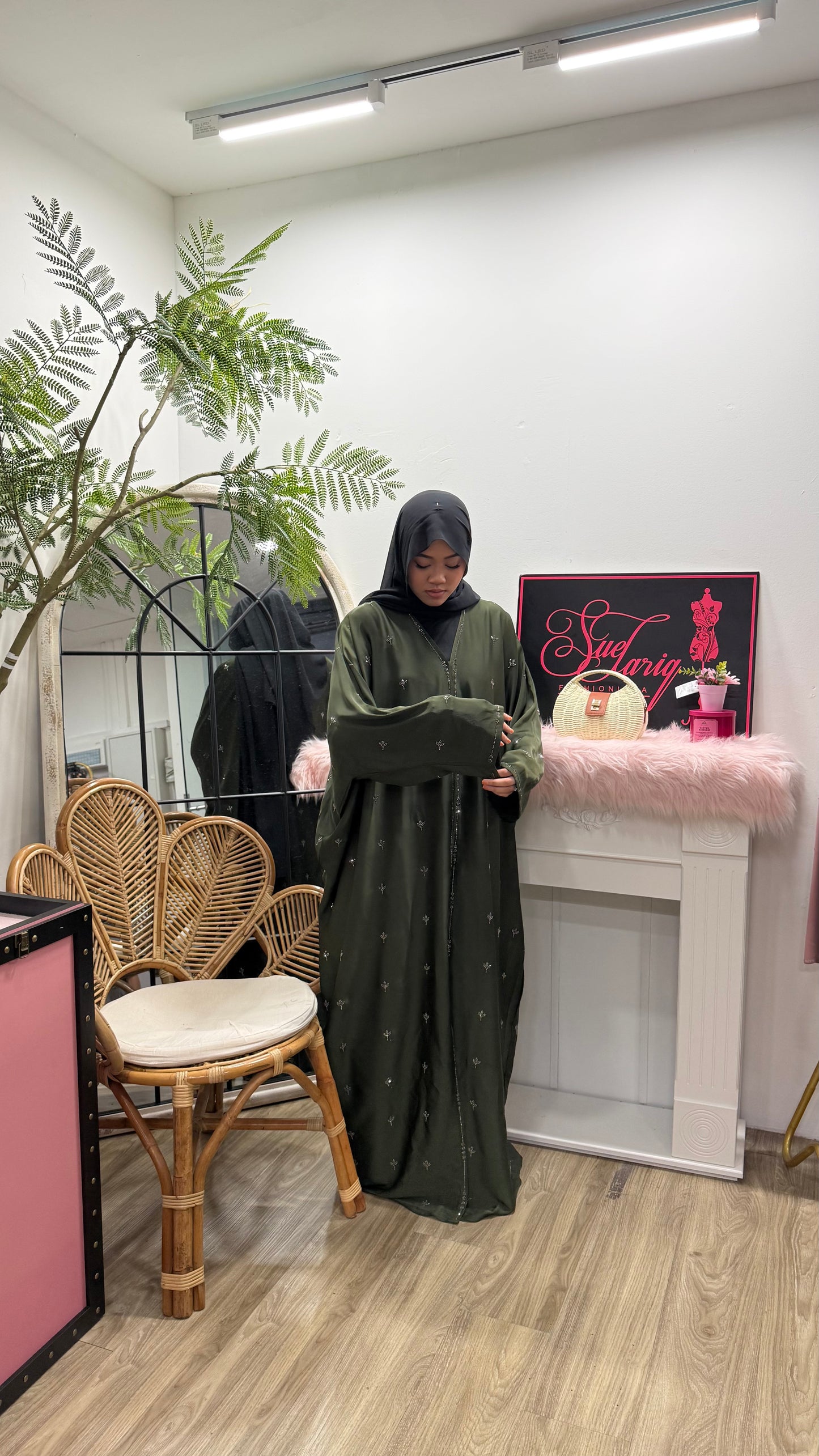 Selma Open Abaya Dubai Series