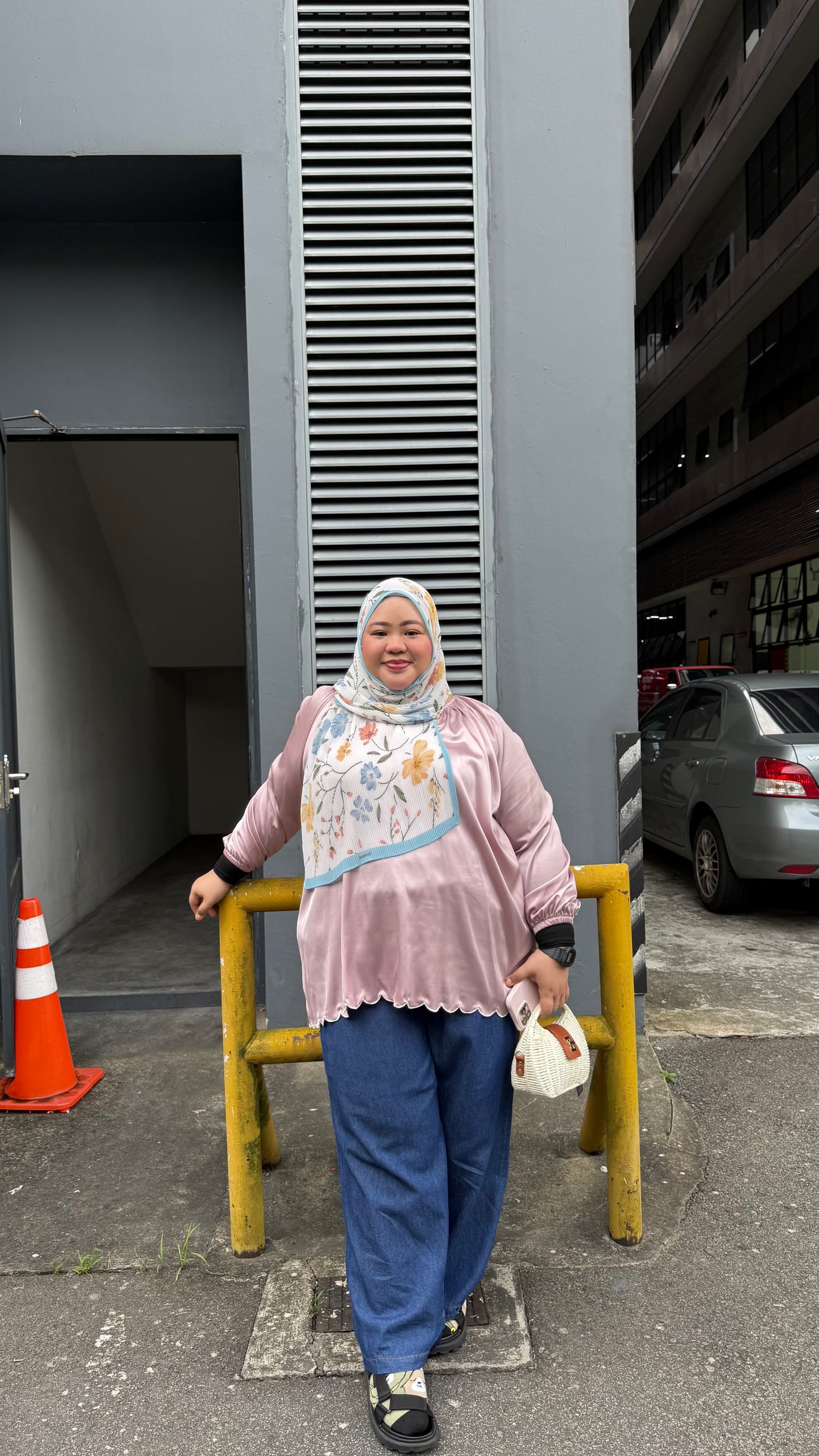 Julia Armani Silk Reglan top