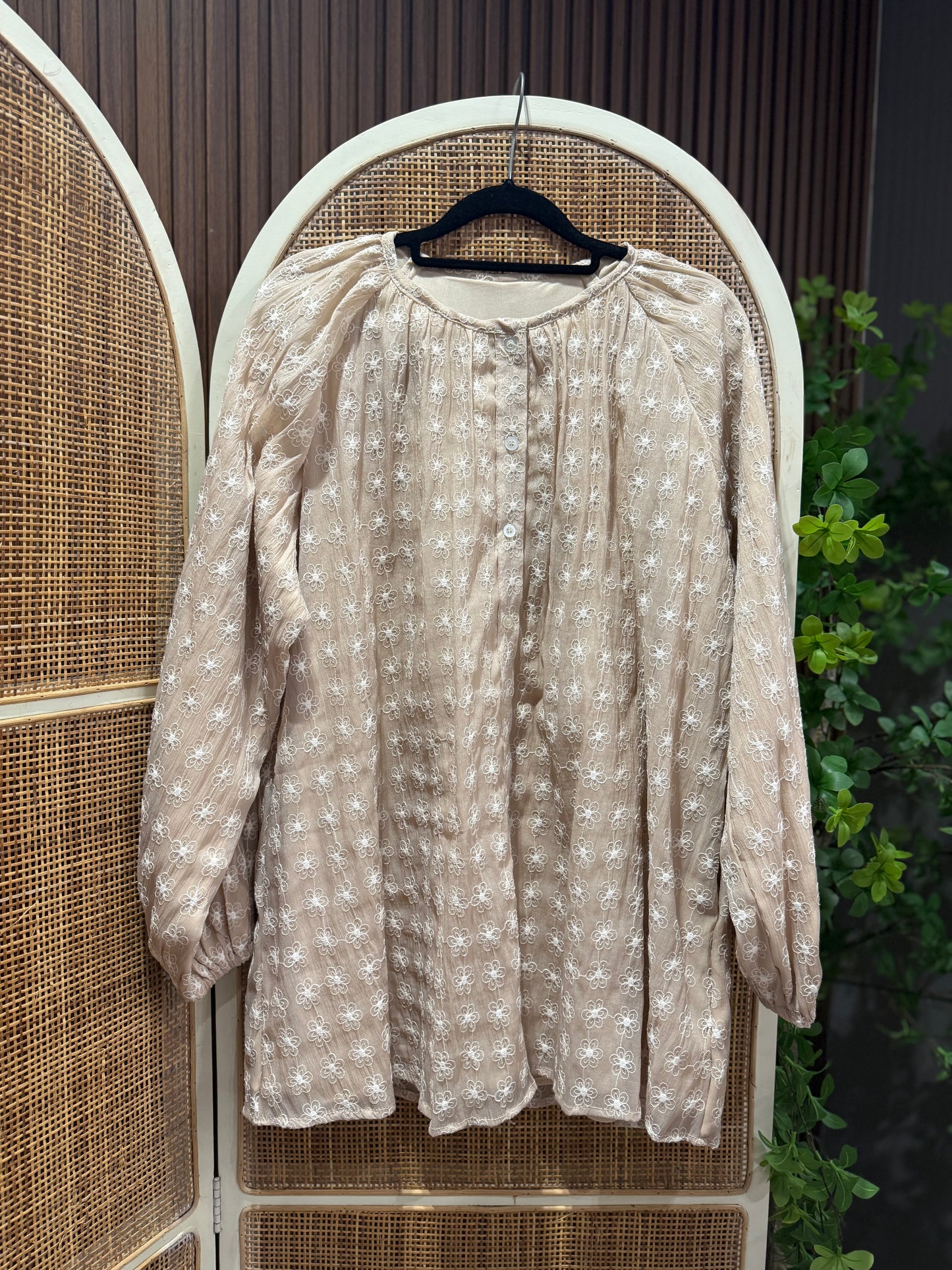 Qirana Premium Eyelet Button up Top