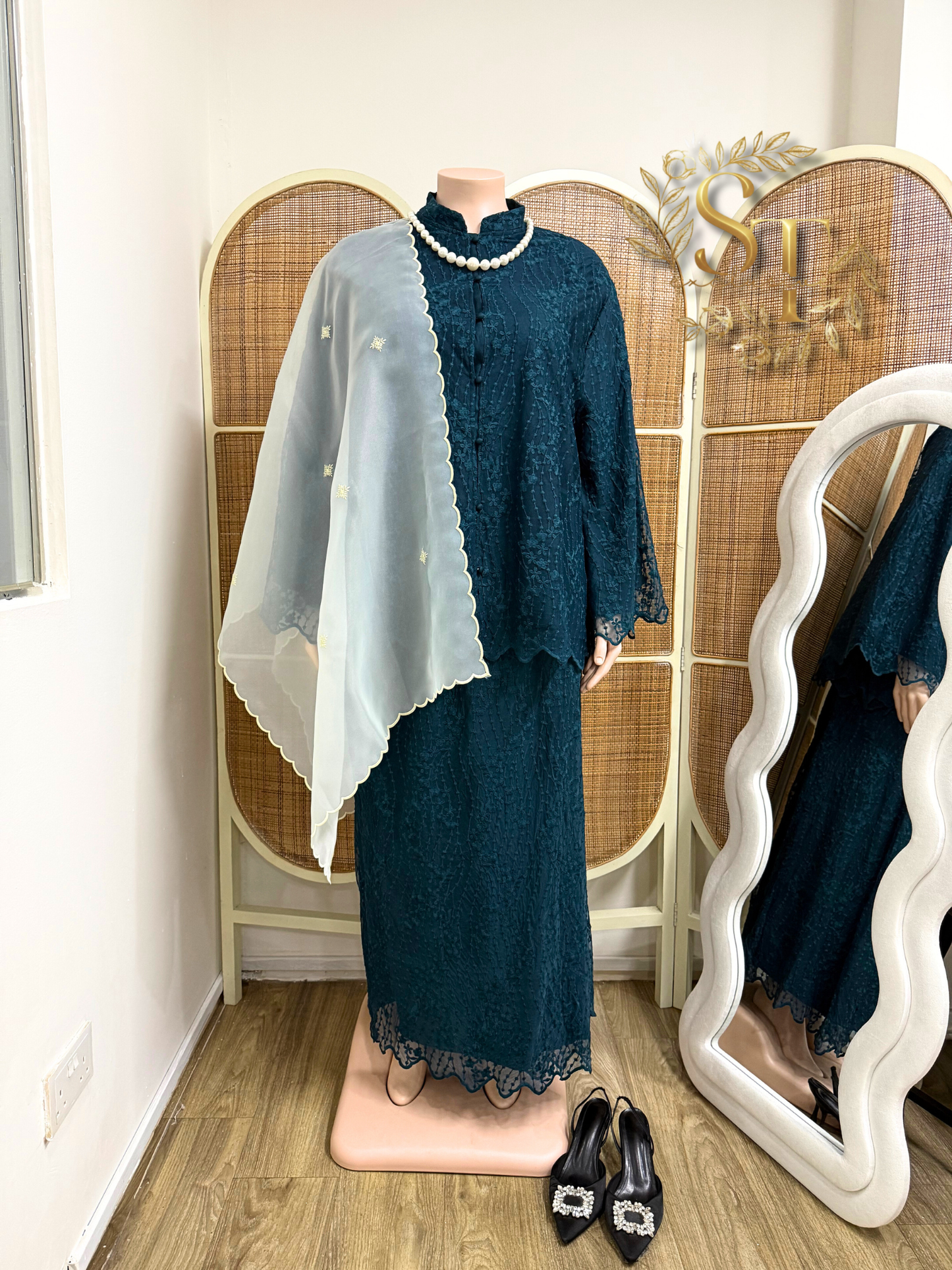 Arifah Skirt Set Plus Size