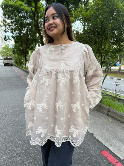 Dwi Ribbon Cotton Eyelet Top