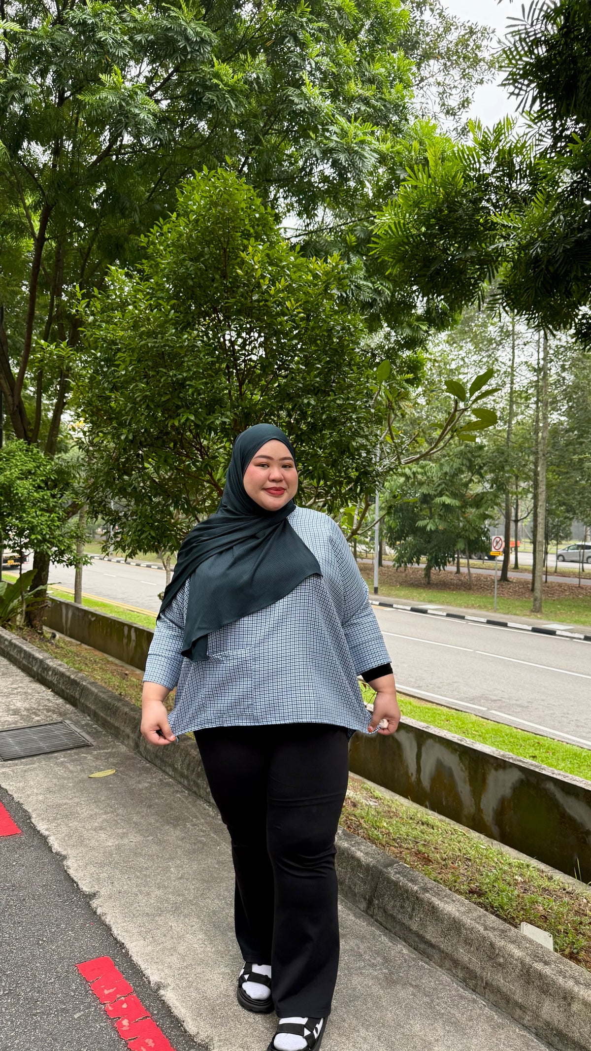 Fiora Opah Checkered Front Pocket