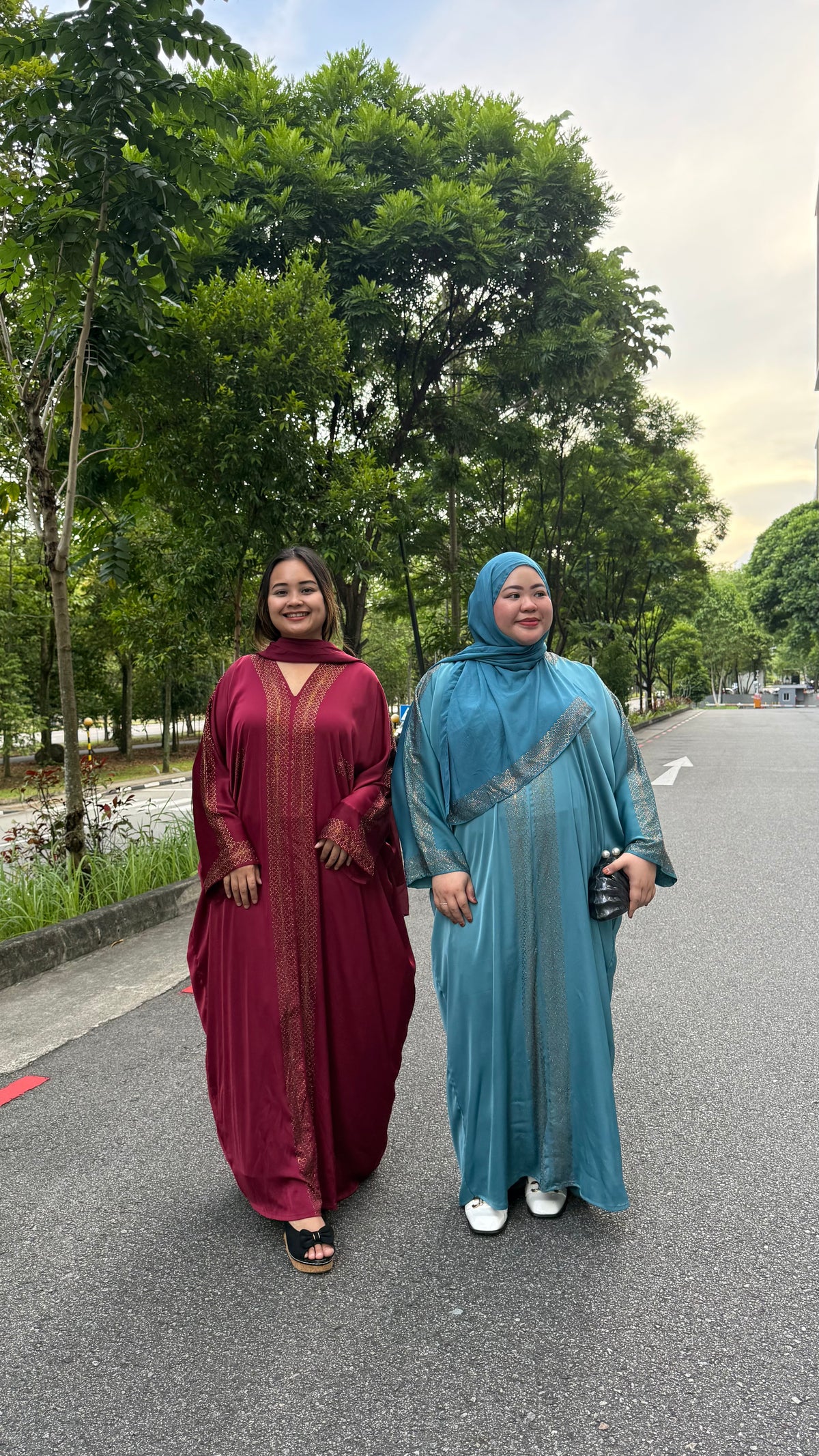 Abaya Deeja Bling Closed Abaya