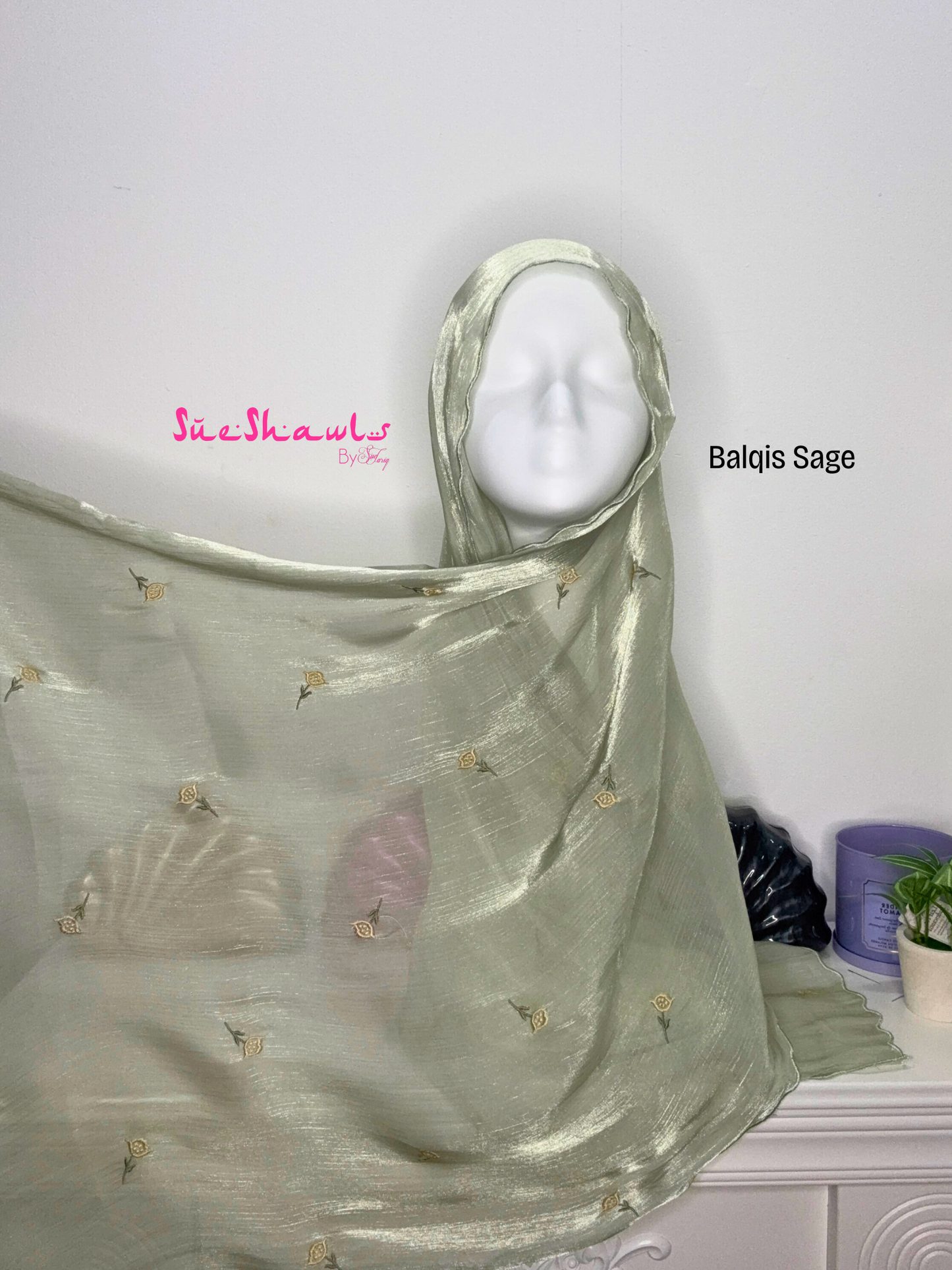 Balqis Embroided Shimmer Shawl