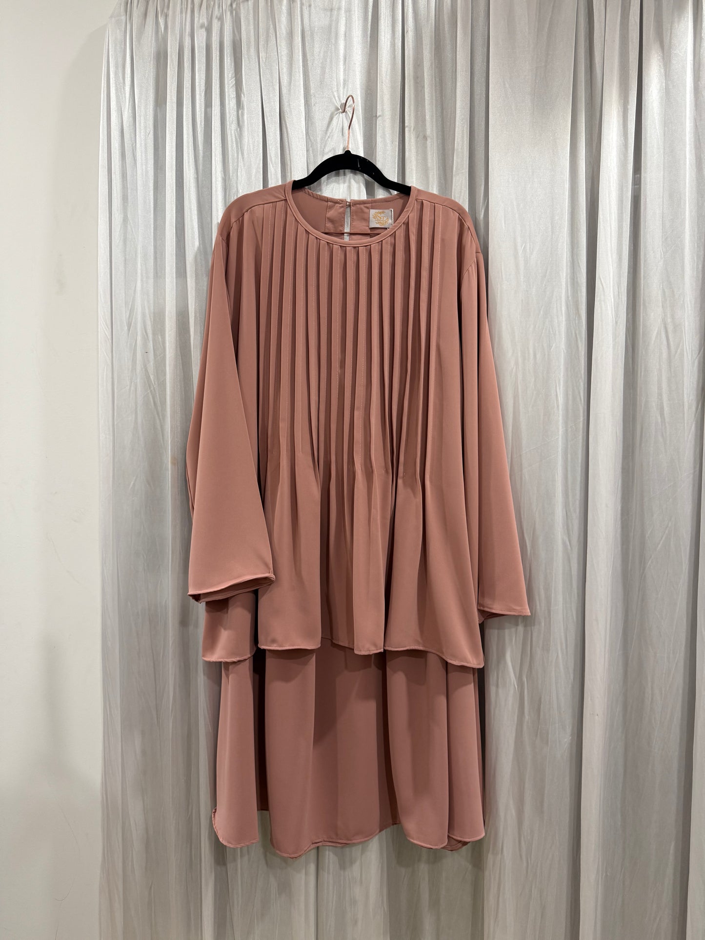 Hannah Plain Front Pleated Skirt Set