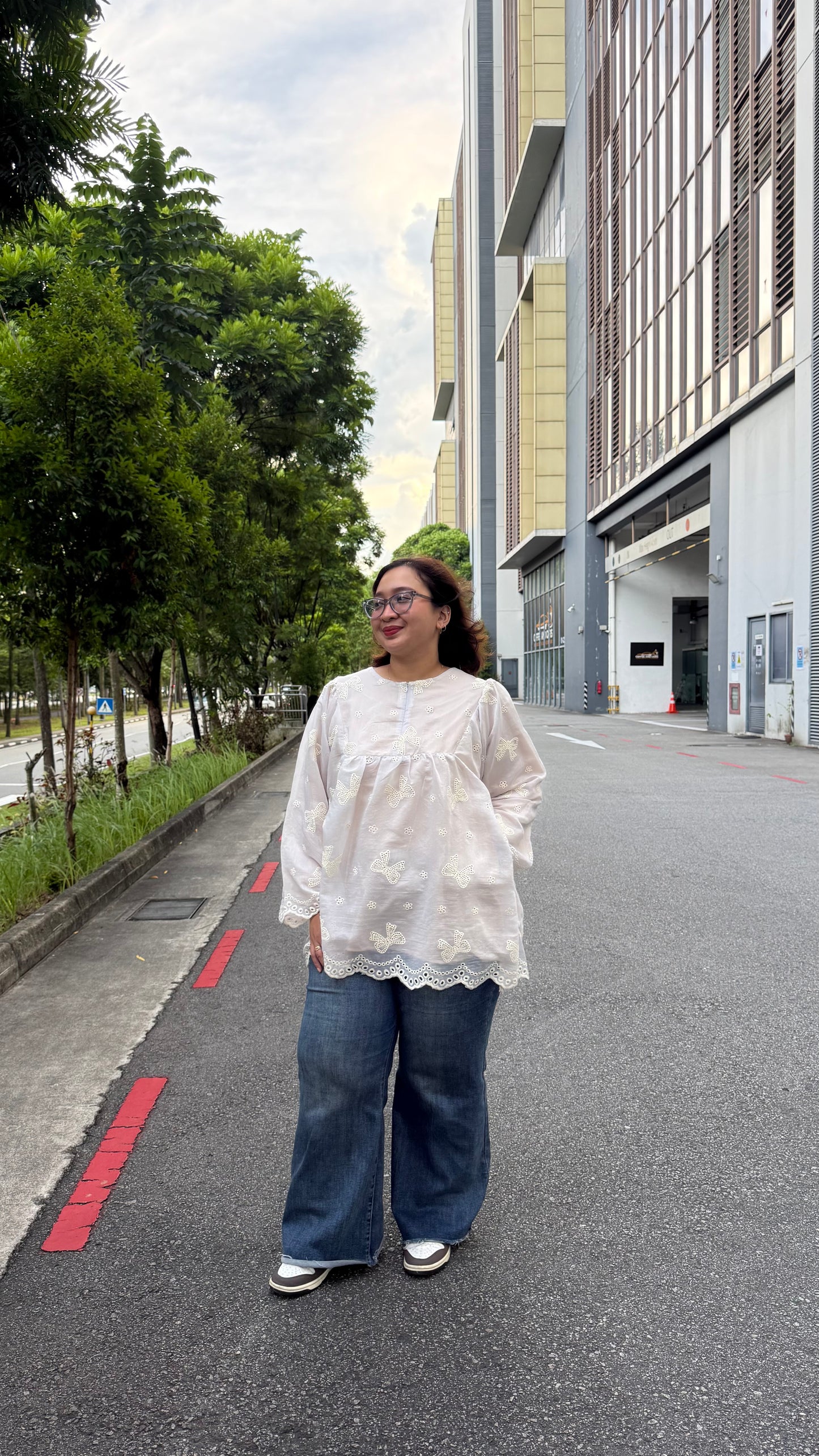 Dwi Ribbon Cotton Eyelet Top