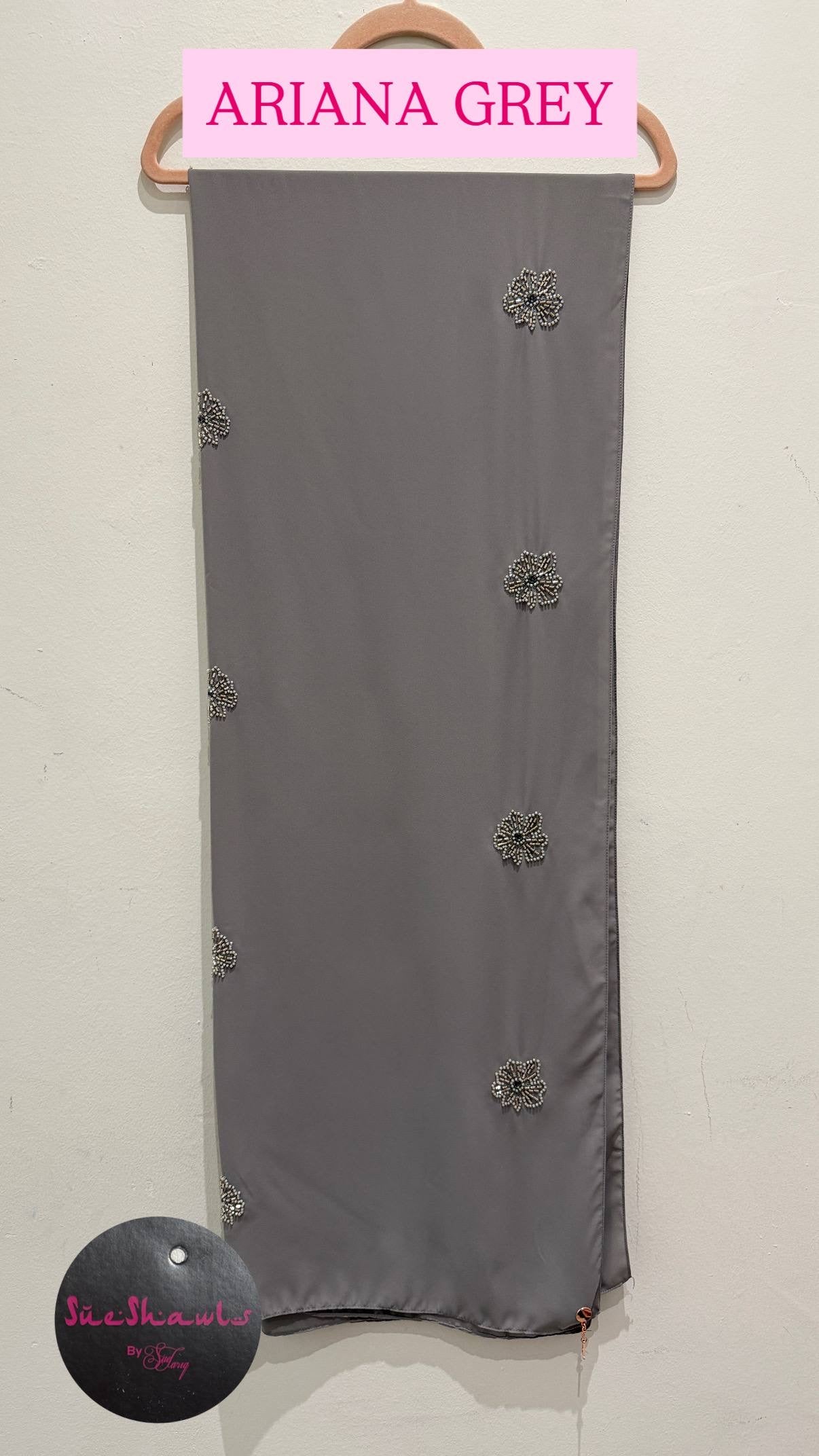 Ariani shawl with beading