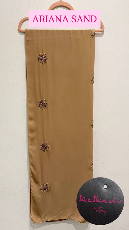 Ariani shawl with beading