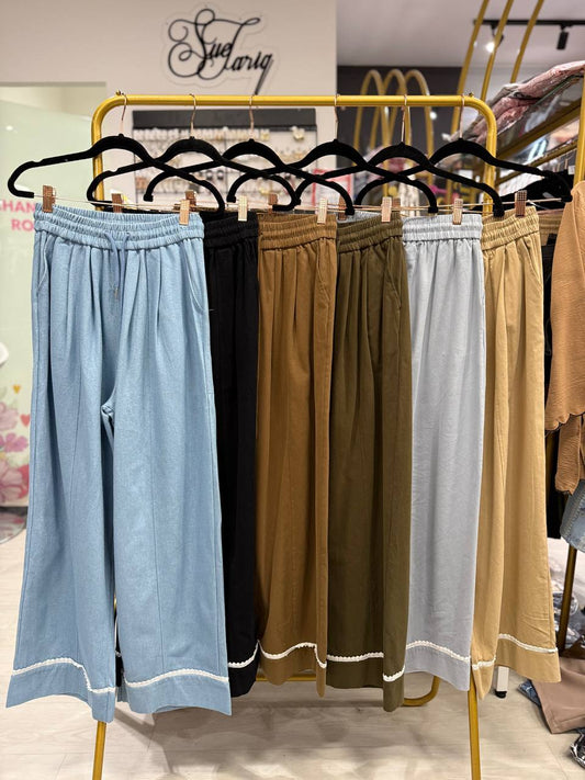 Jisoo Pants with Small Lace