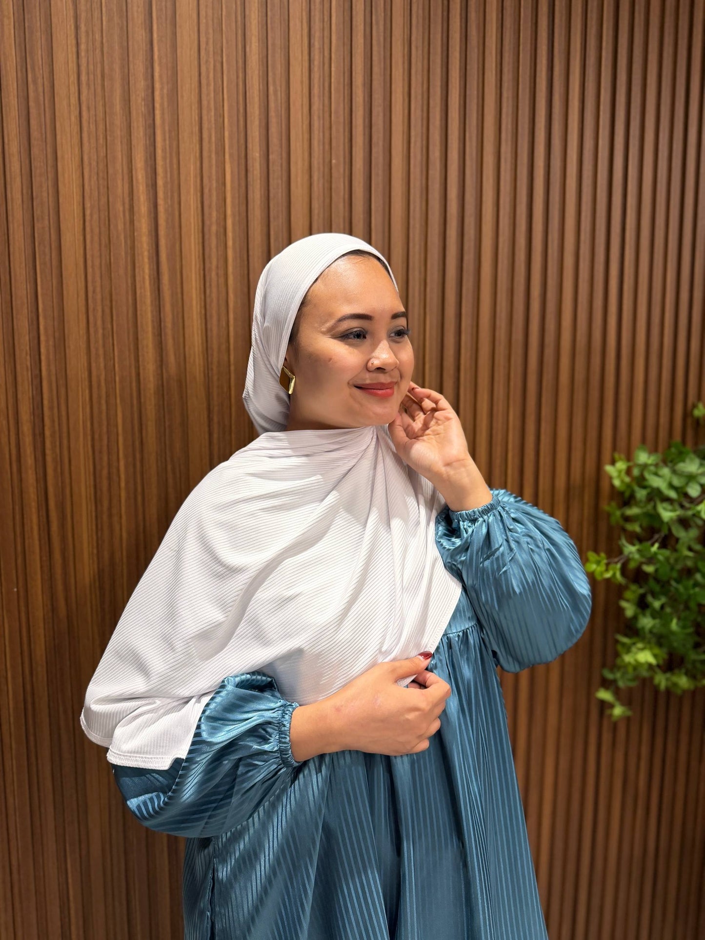 Plain Premium Ribbed Shawl