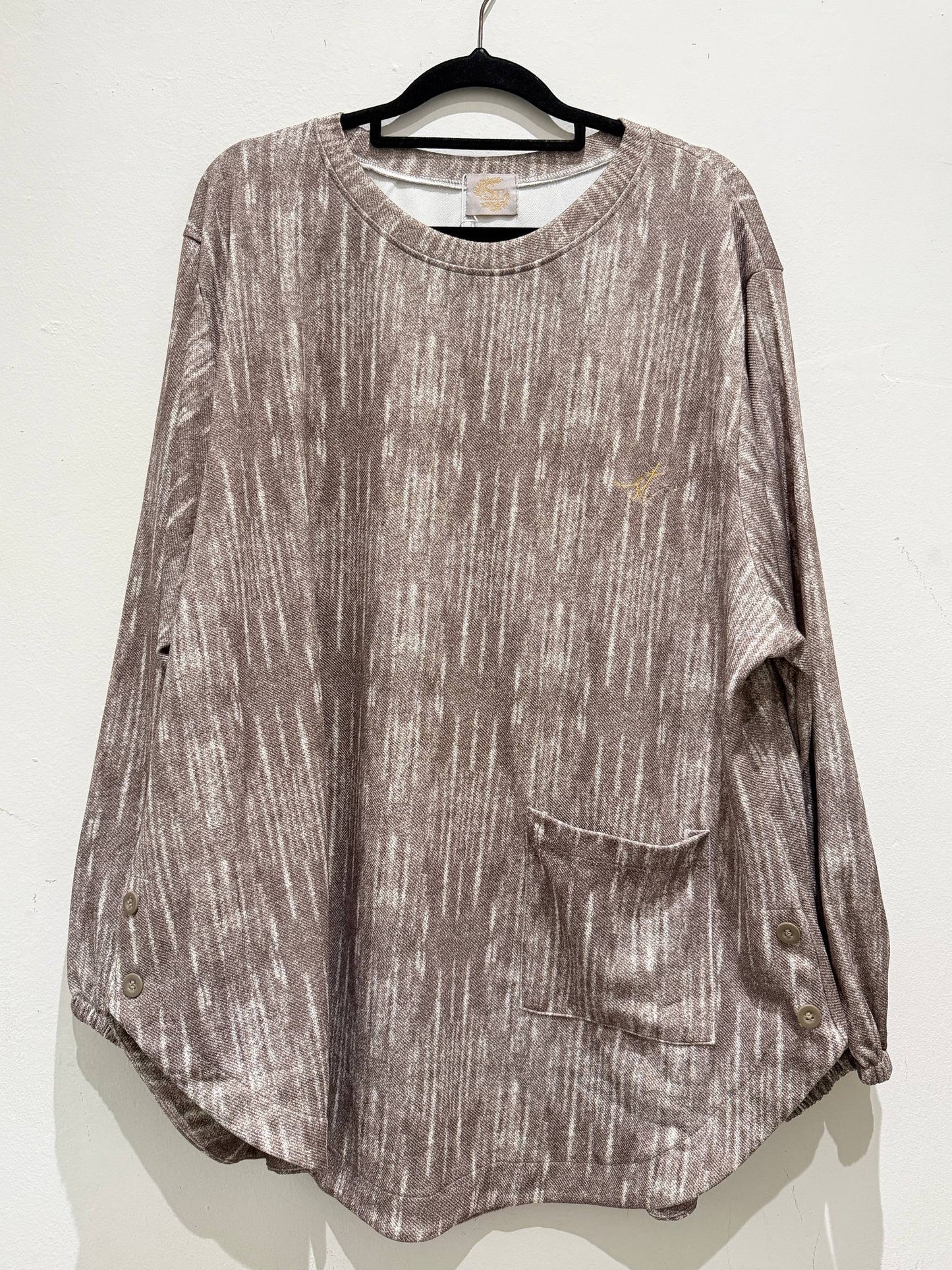 Natalie Batwing Top With Front Pocket