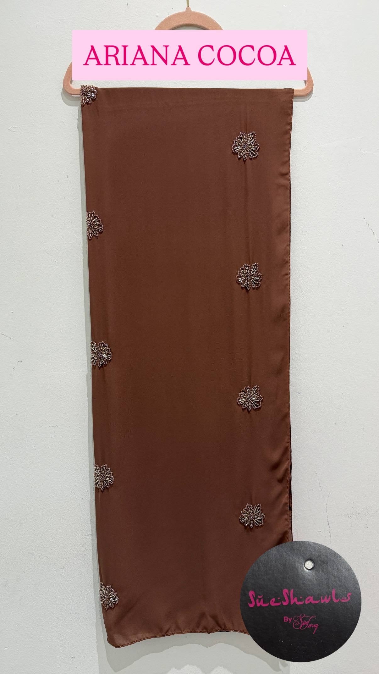 Ariani shawl with beading