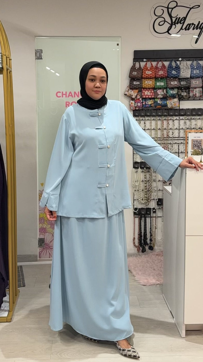 Yumi Cheongsam Barbara Silk Skirt Set