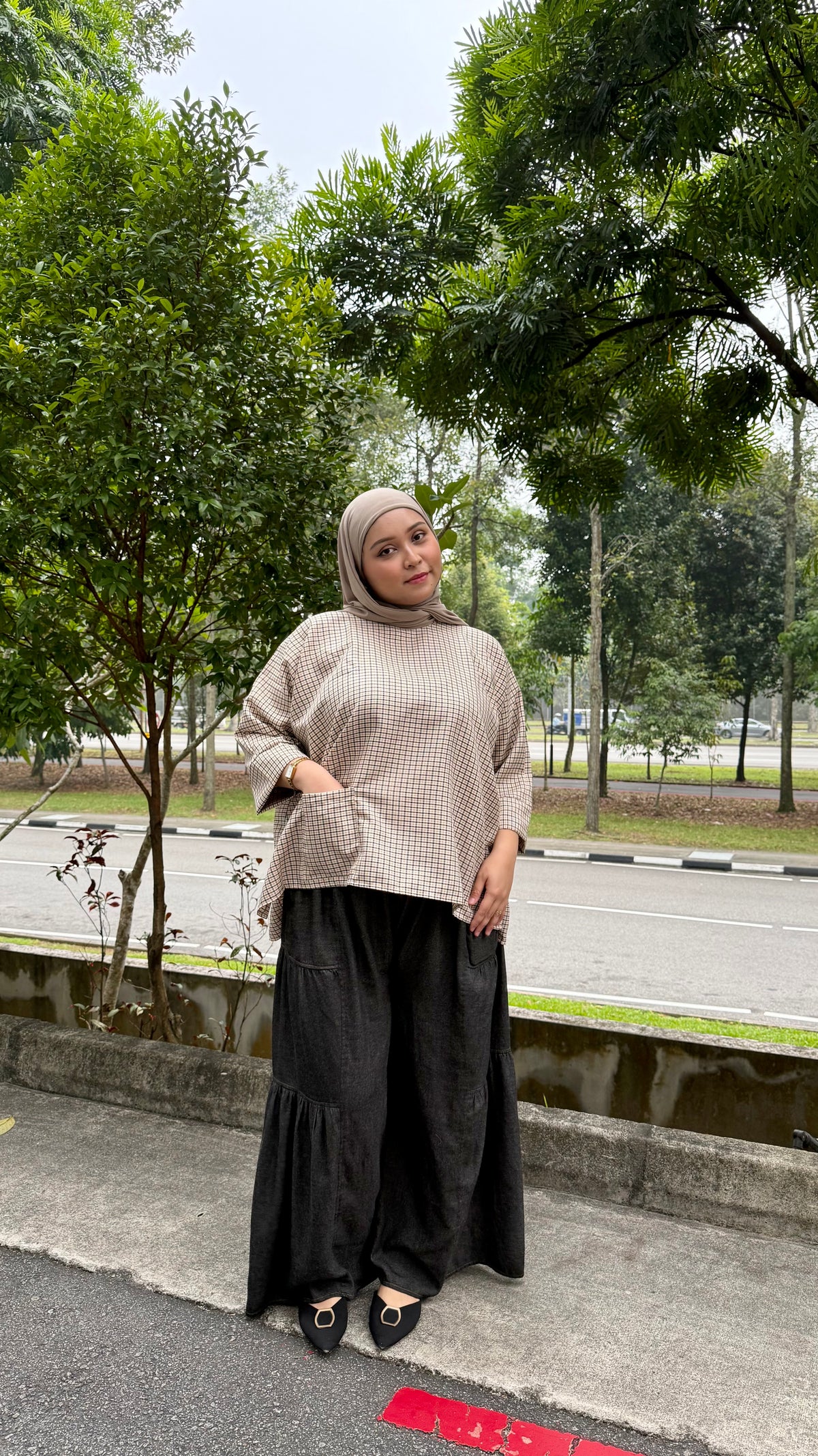 Fiora Opah Checkered Front Pocket