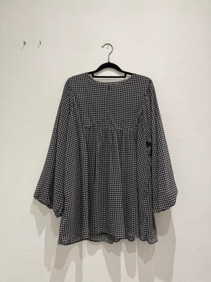 Viviana Houndstooth Babydoll Top