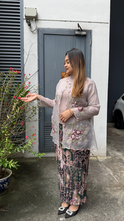 Wardina Kebaya Organza Top