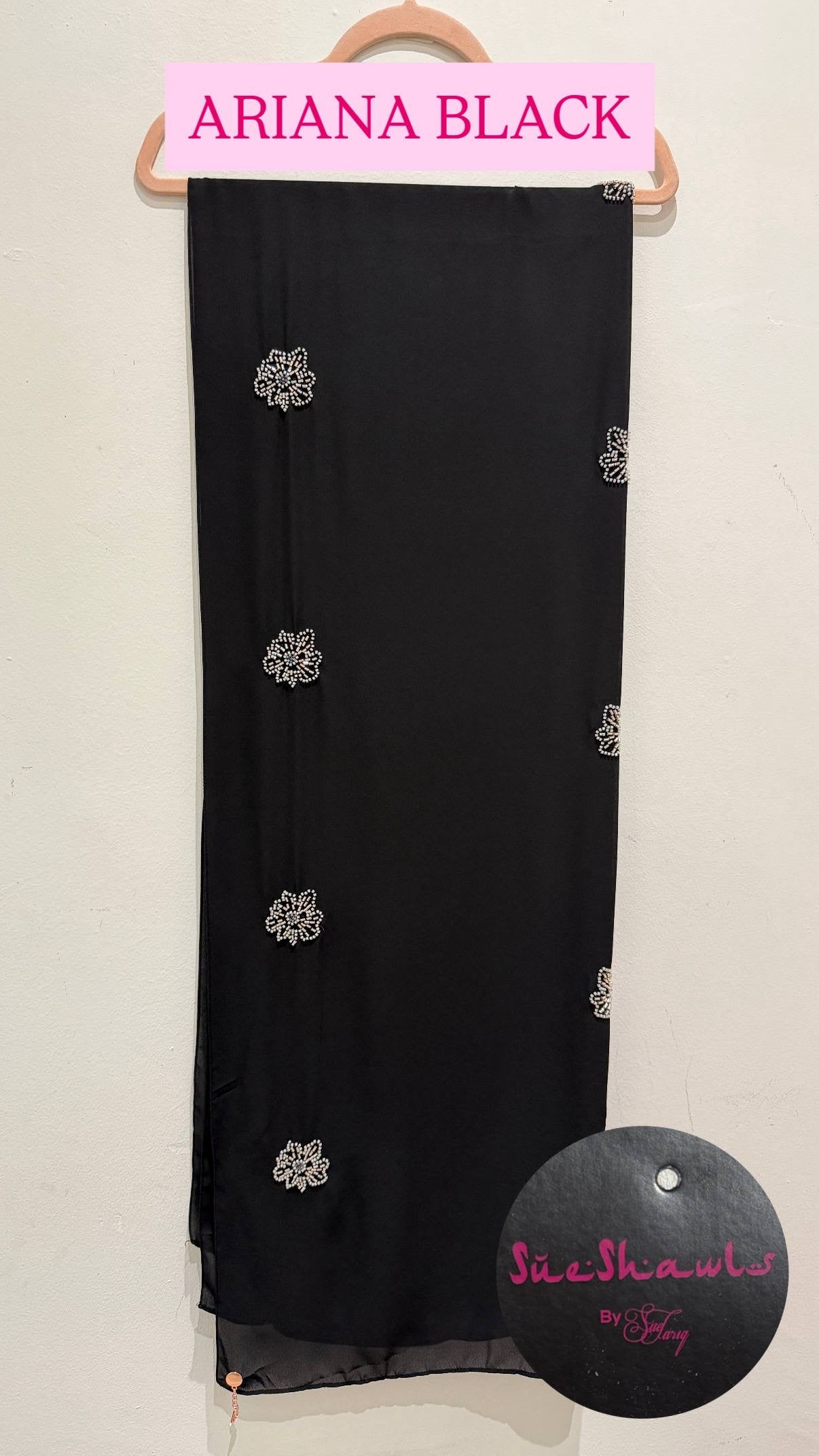 Ariani shawl with beading