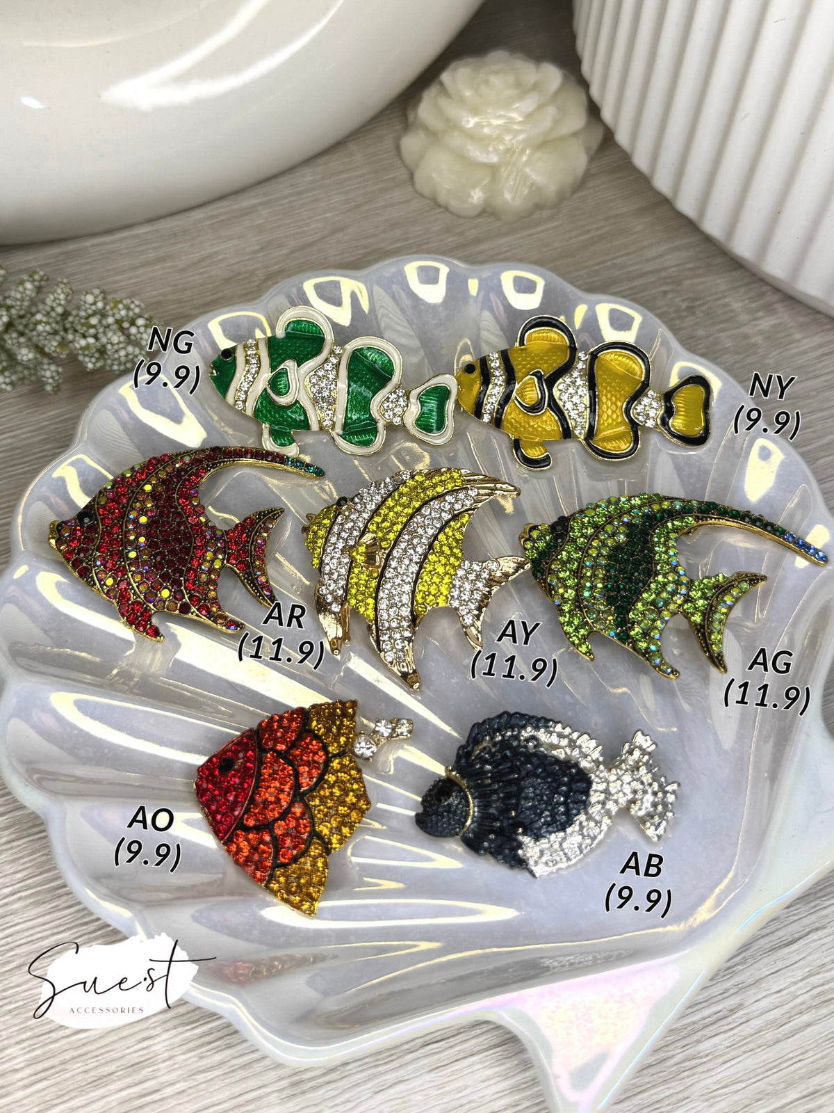 Bling Brooches Collection