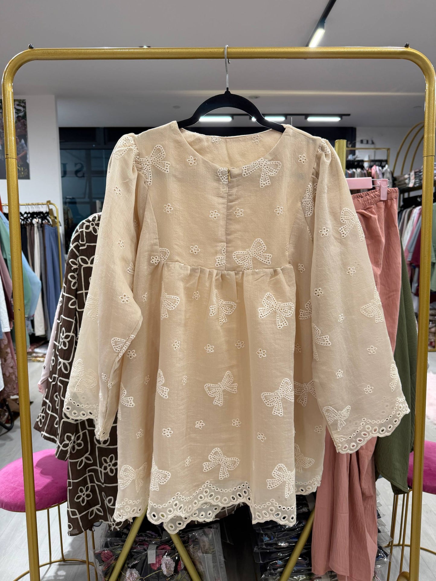 Dwi Ribbon Cotton Eyelet Top