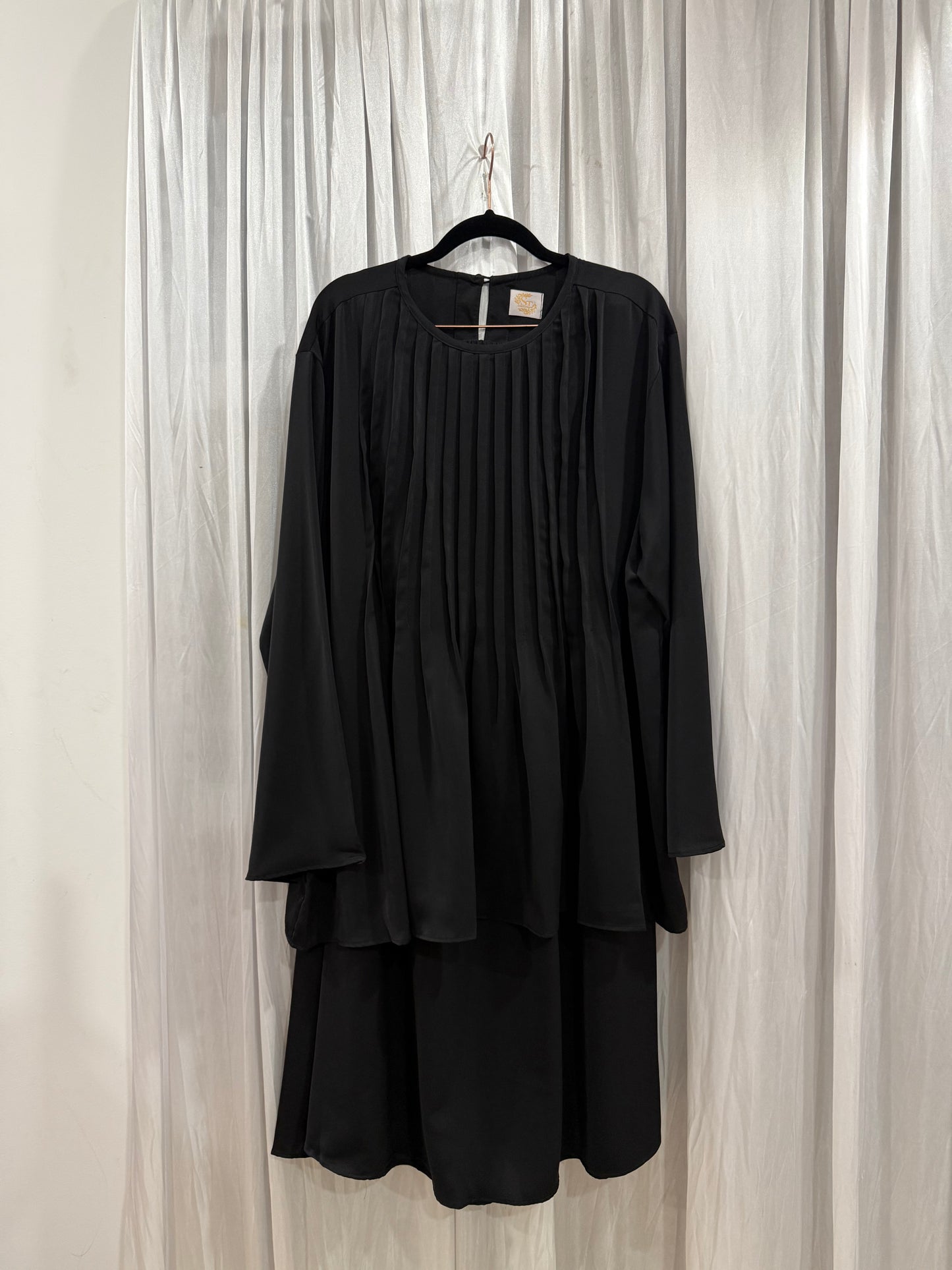 Hannah Plain Front Pleated Skirt Set