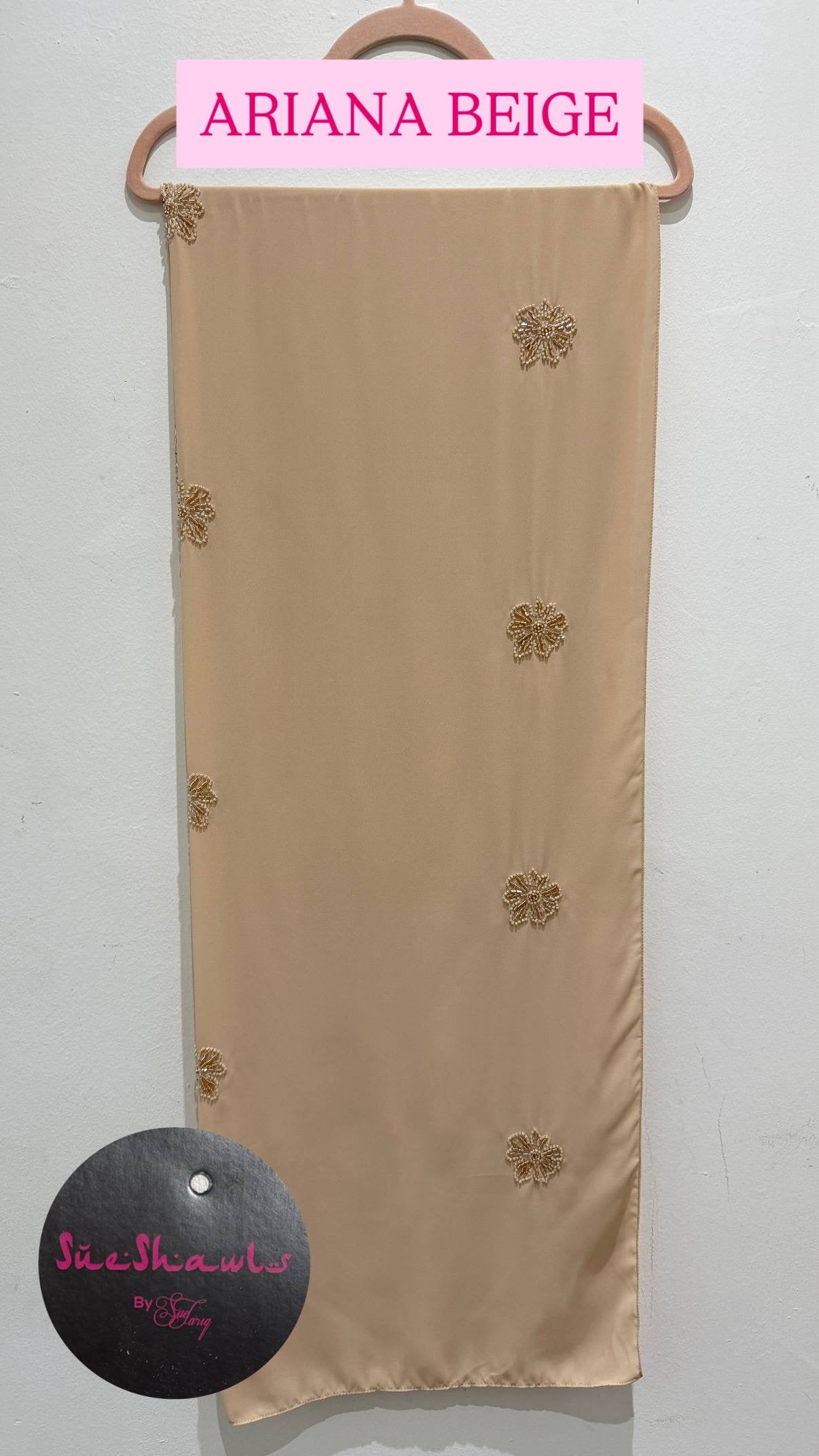 Ariani shawl with beading