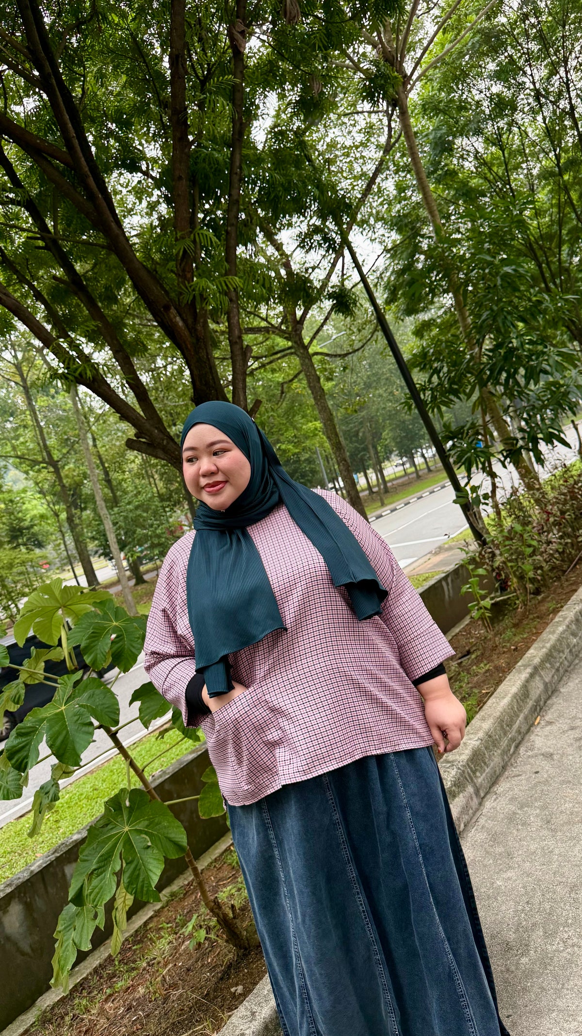 Fiora Opah Checkered Front Pocket