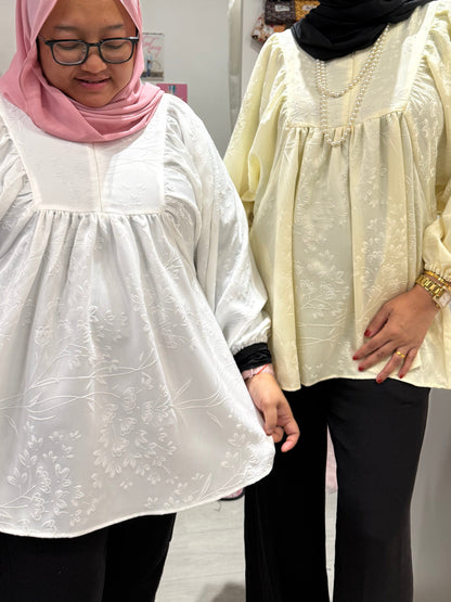 Erla Cotton Embossed babydoll top