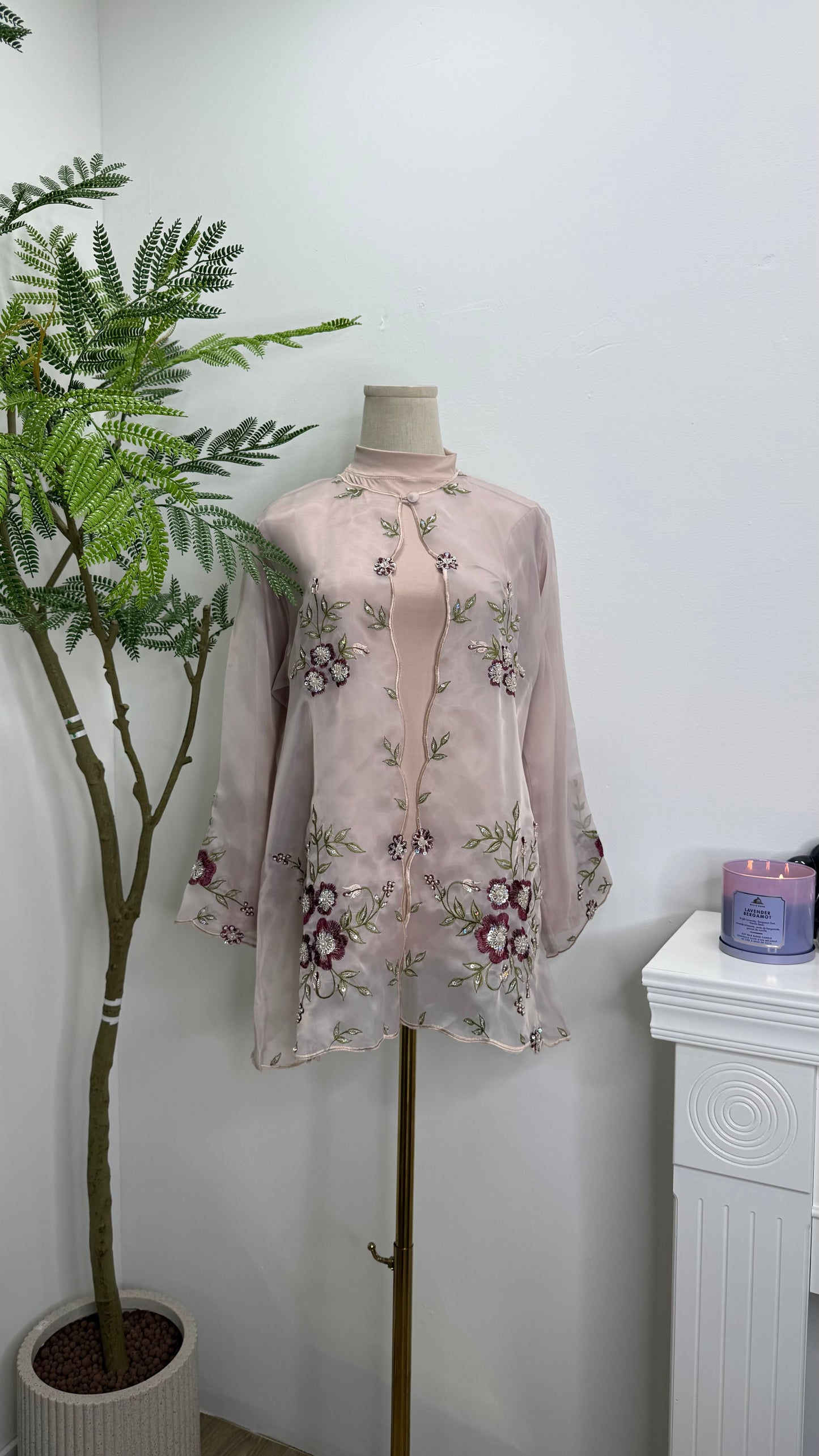 Wardina Kebaya Organza Top