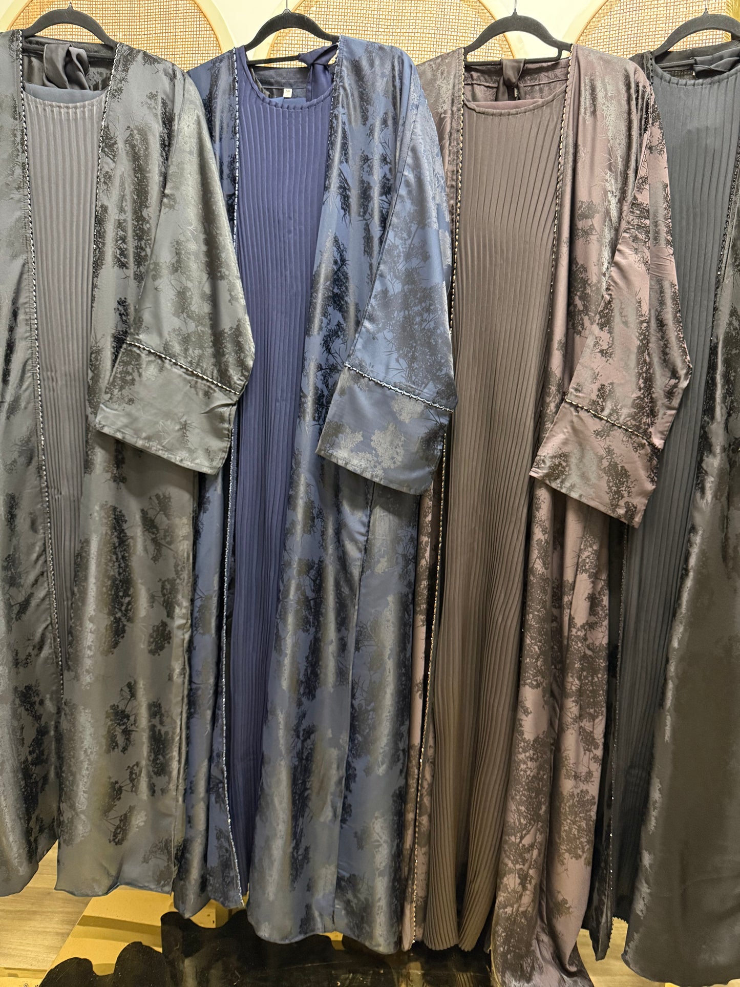 Waheeda 2-piece Abaya