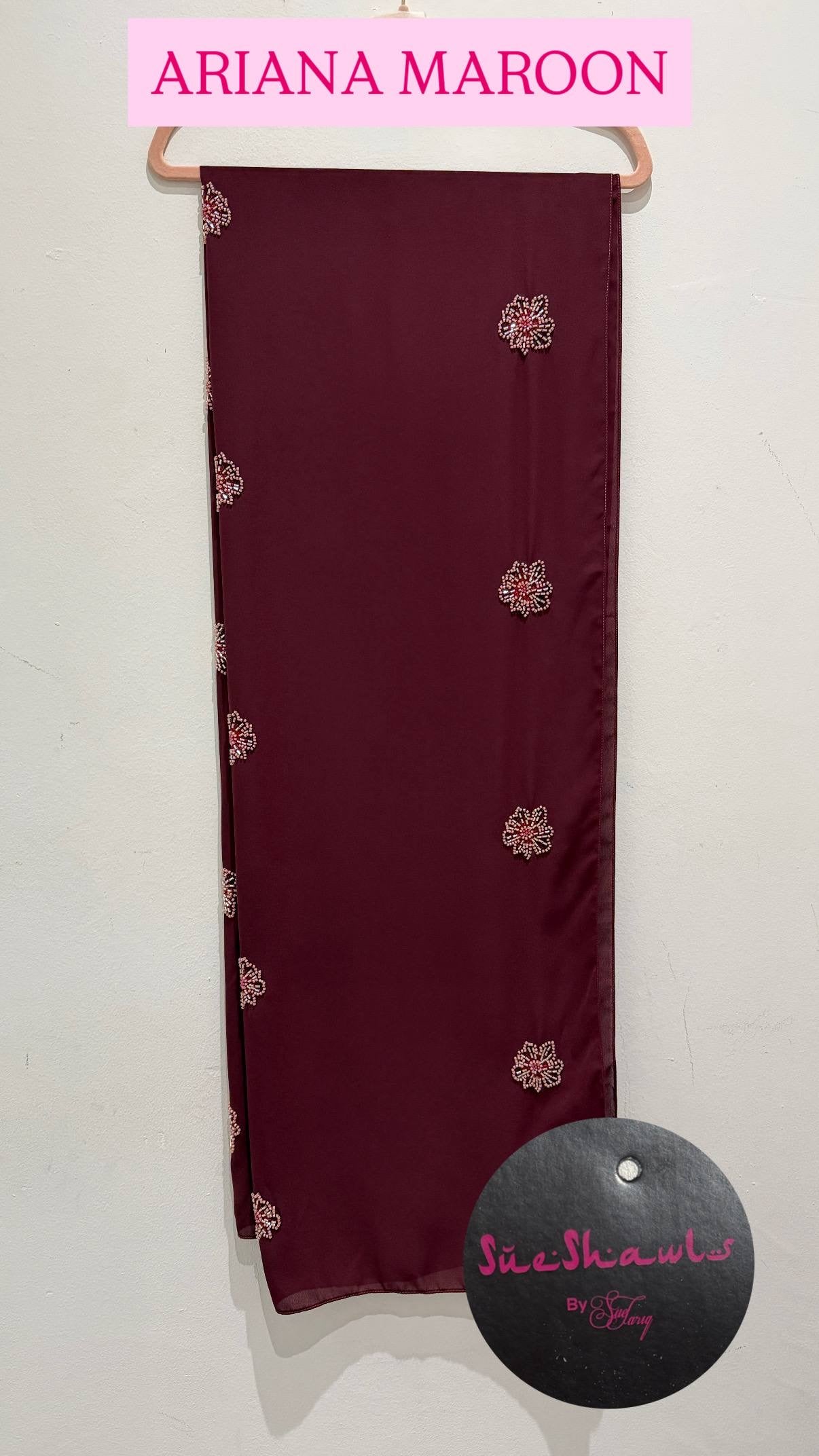 Ariani shawl with beading