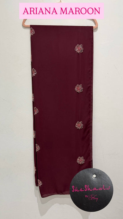 Ariani shawl with beading