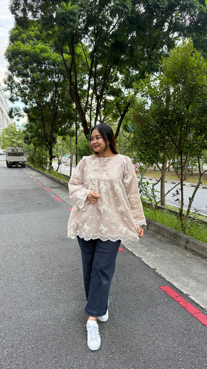 Dwi Ribbon Cotton Eyelet Top