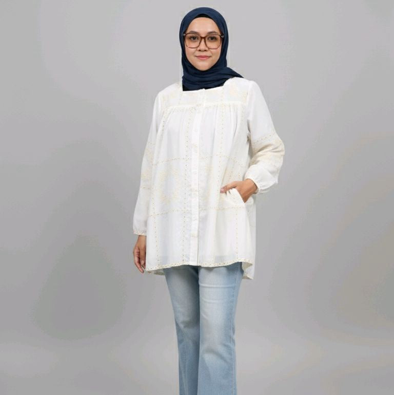 Saphora Eyelet Top