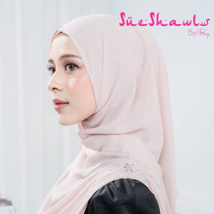 Zahra Diamond Twist Shawl